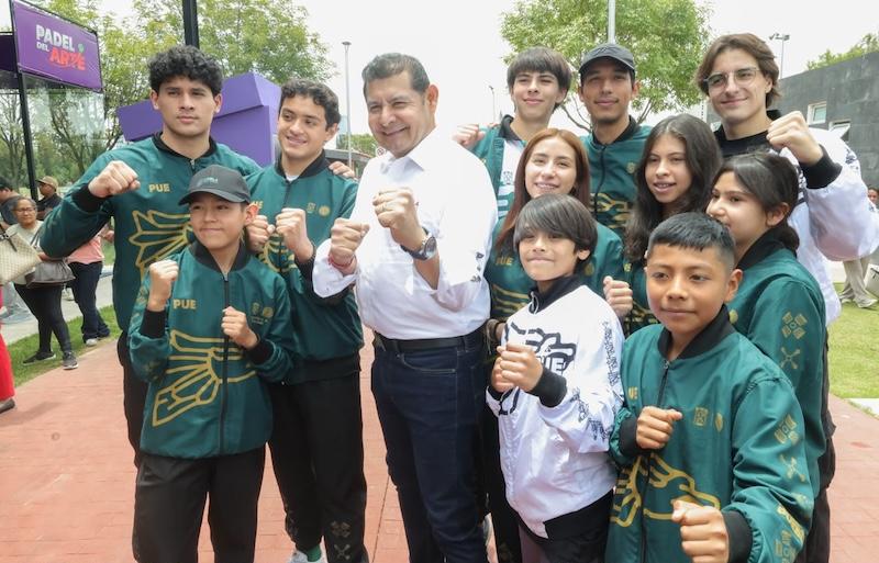 Deporte reconstruye tejido social y aleja a jóvenes de conductas de riesgo: Armenta Mier