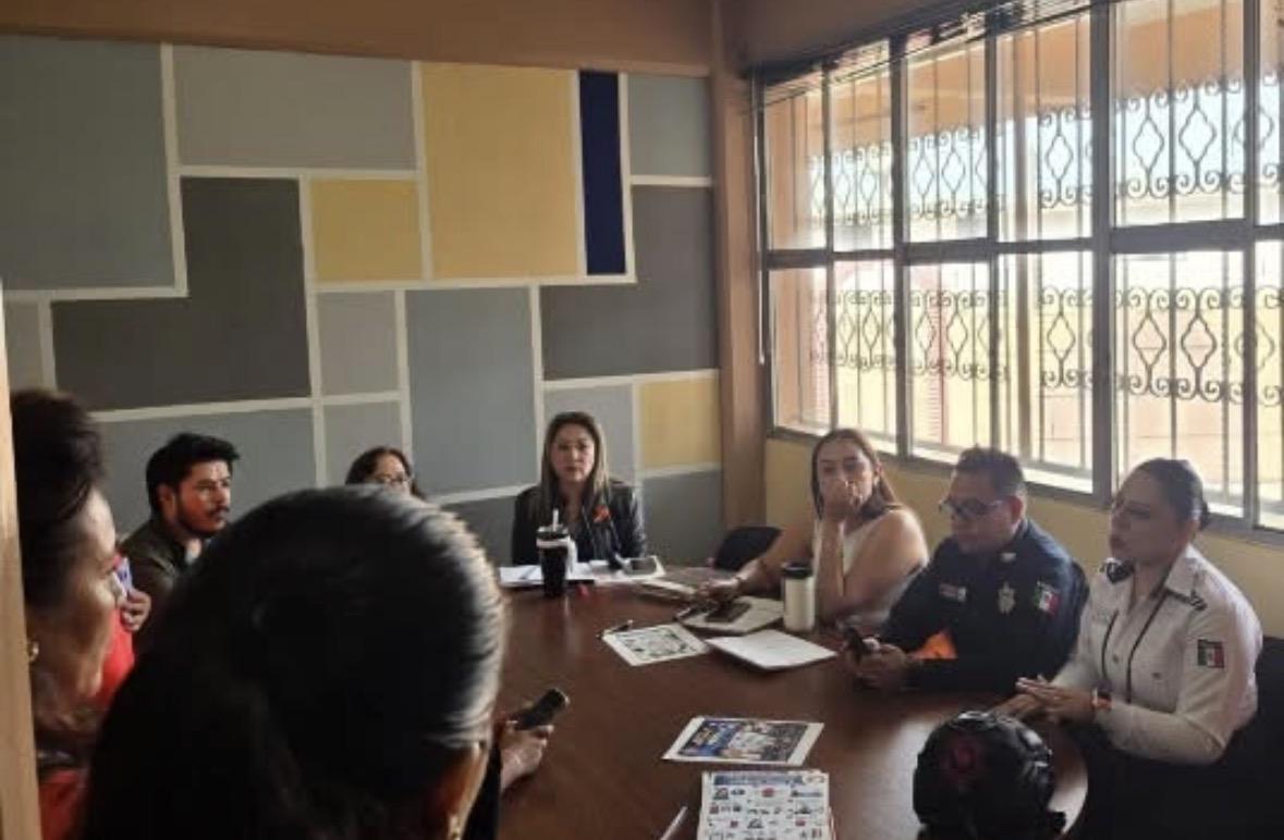 Activan protocolo de seguridad en secundaria de Coronango