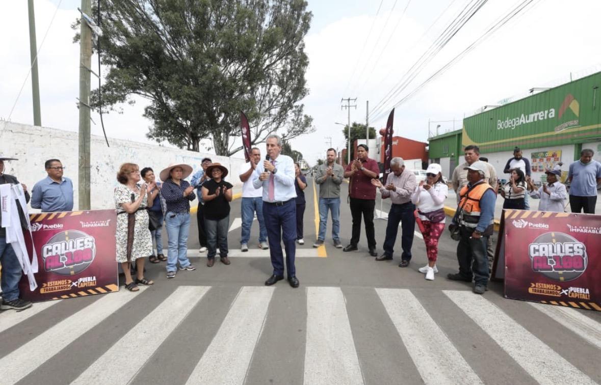 Con el Tren Capitalino de Pavimentación, Pepe Chedraui entrega rehabilitación vial en la colonia Vicente Guerrero