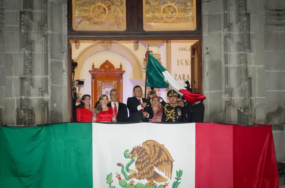 Con patriotismo, Puebla vibra con primer grito de Independencia del gobernador Alejandro Armenta