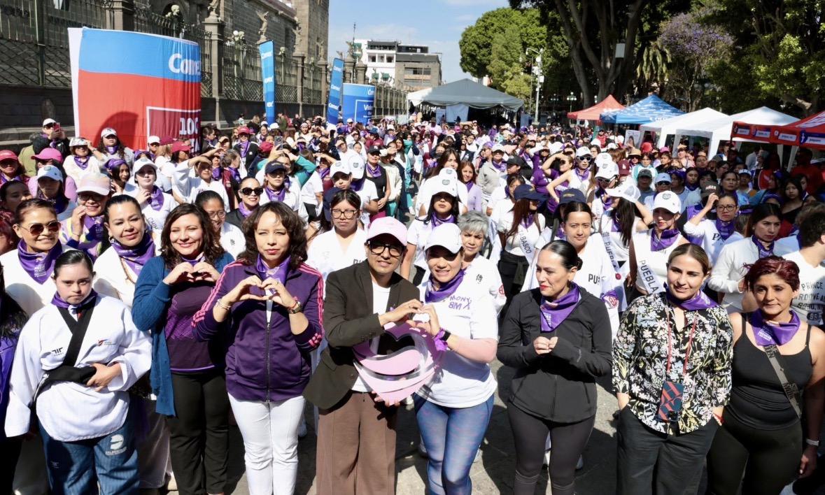 Con tallares, gobierno estatal promueve defensa personal y unión entre mujeres
