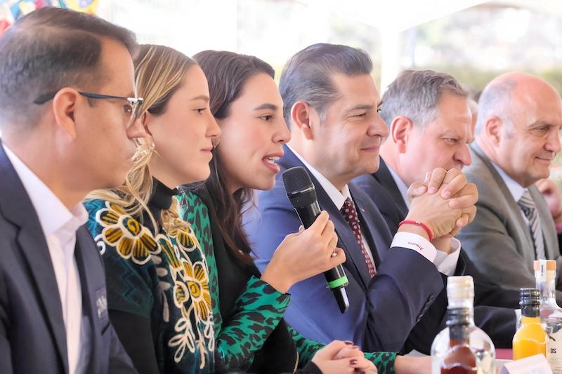 Volaris reconoce potencial económico y turístico de Puebla; abre 12 vuelos a bajo costo desde Aeropuerto Hermanos Serdán